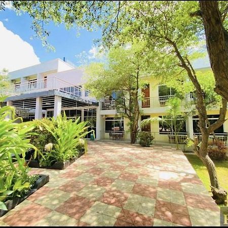 Royal village Hotel Dodoma Exteriör bild
