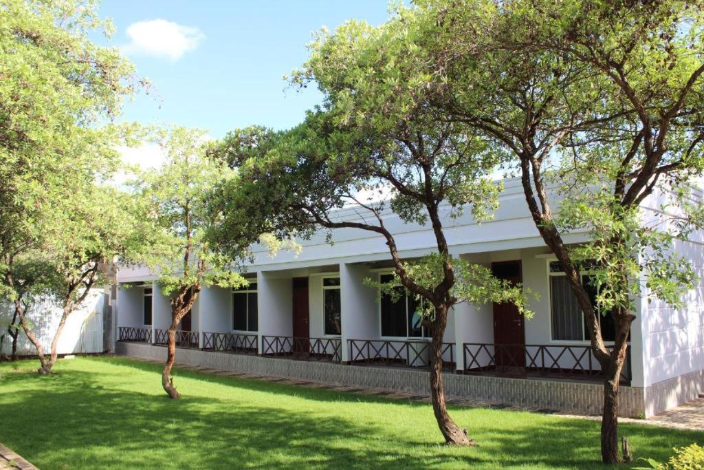 Royal village Hotel Dodoma Exteriör bild